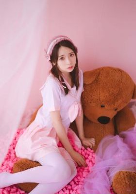 国产女子集中营三级_4K全集在线观看